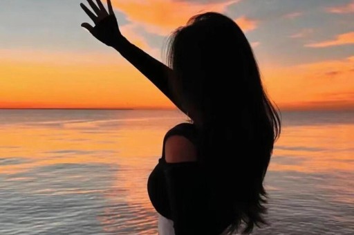 后坐力太大！不到24小时单依纯被曝2大猛料陈奕迅遭受牵连